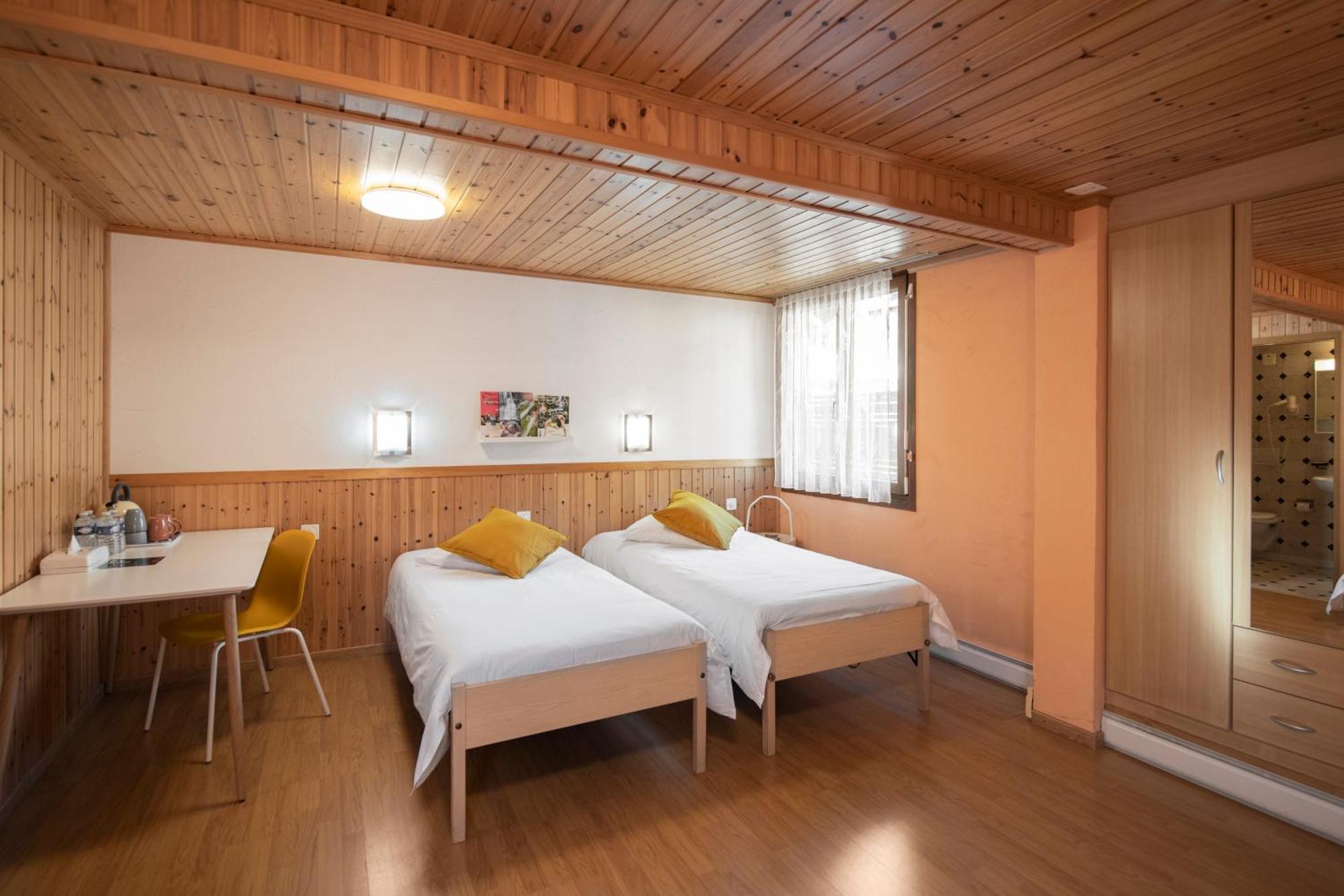 Motel-Restaurant 13 Etoiles Saint-Leonard Екстер'єр фото